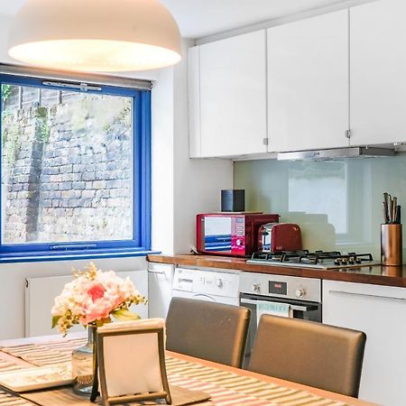 Spacious 2 Bedroom Apartment In Camden Лондон Екстериор снимка