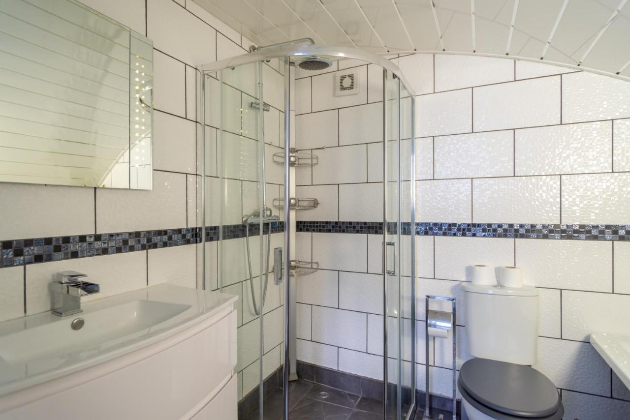 Spacious 2 Bedroom Apartment In Camden Лондон Екстериор снимка