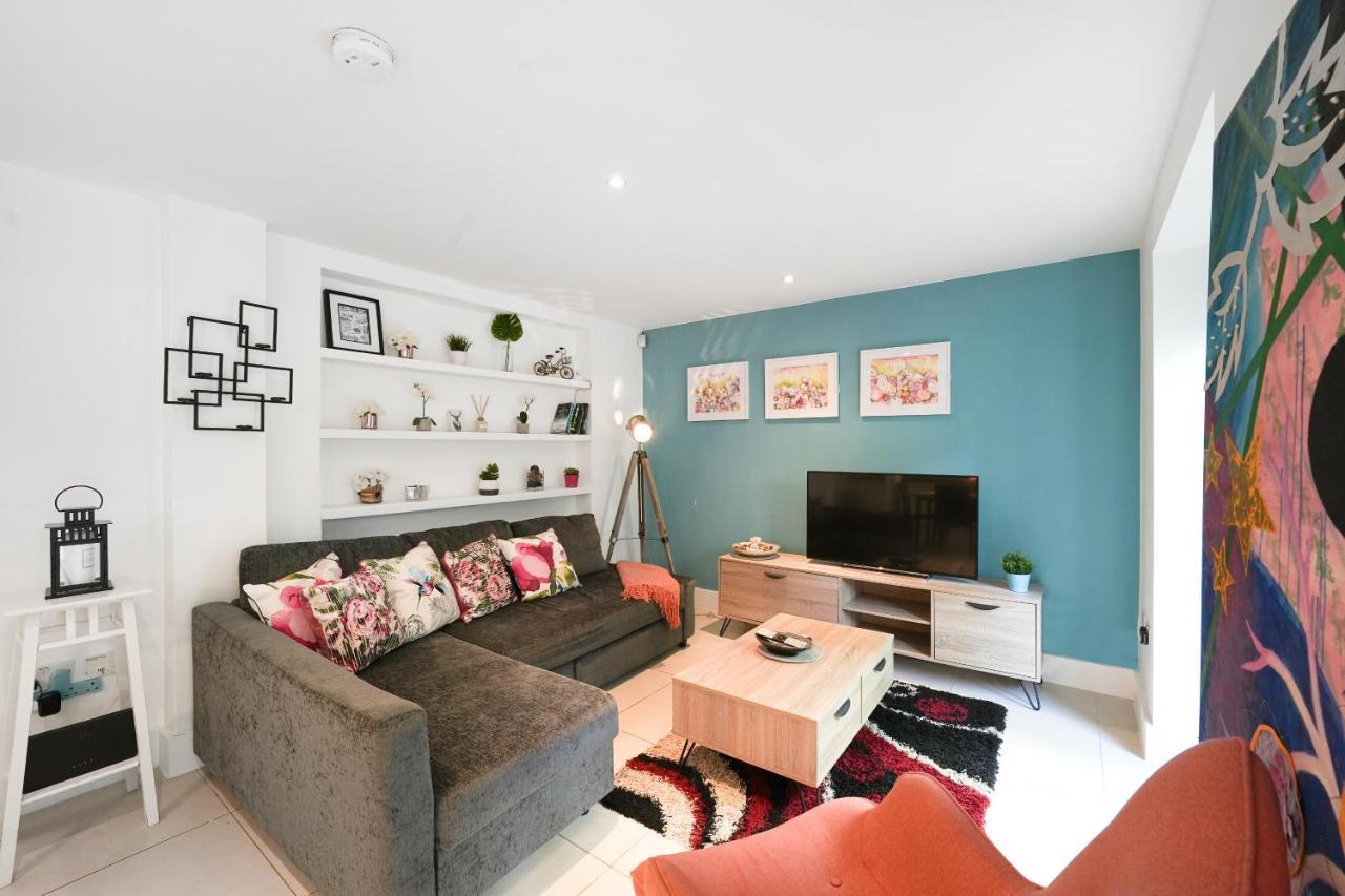 Spacious 2 Bedroom Apartment In Camden Лондон Екстериор снимка