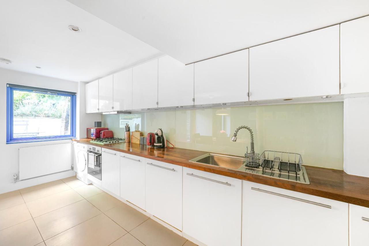 Spacious 2 Bedroom Apartment In Camden Лондон Екстериор снимка